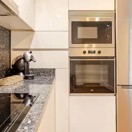 Acogedor En El Centro Con Muchas Comodidades * Marbella